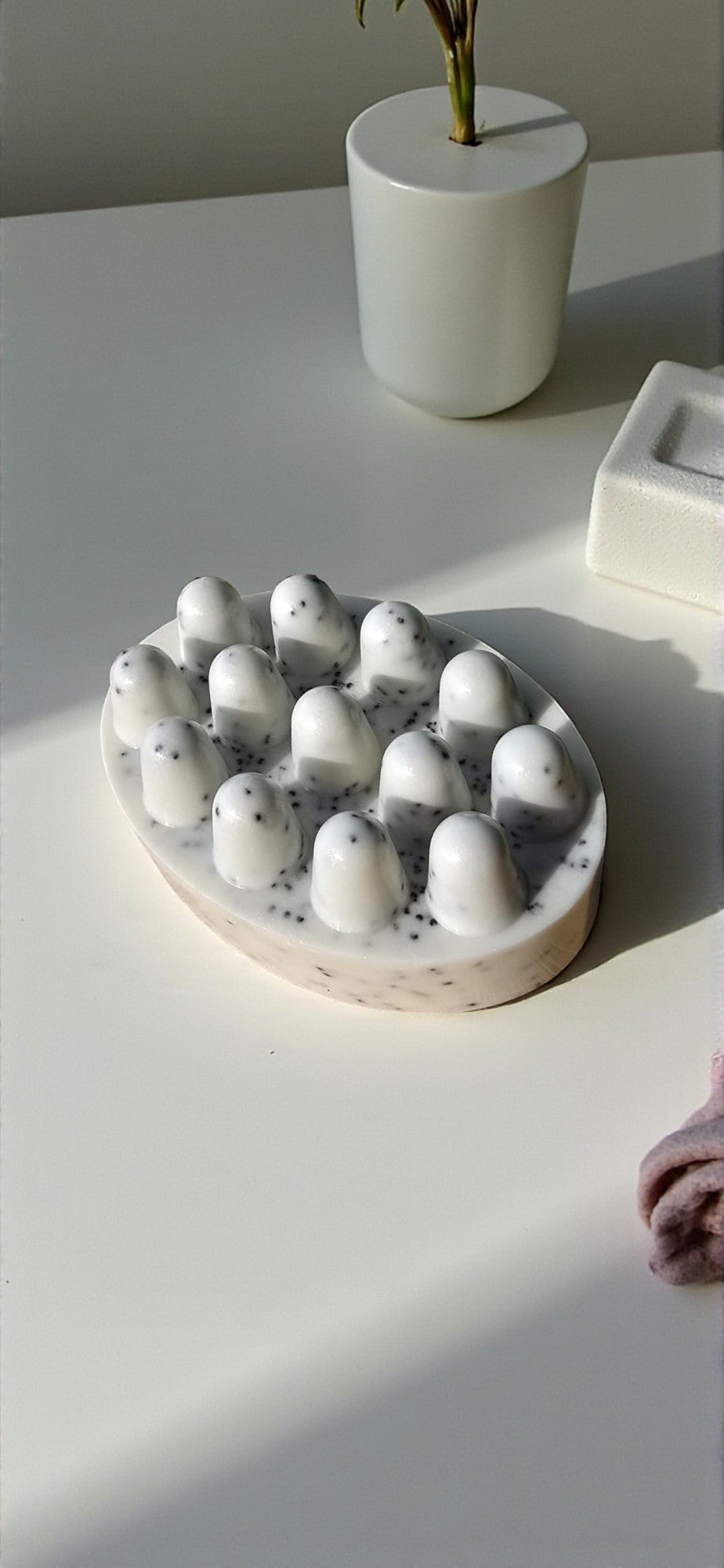 Poppy Seeds & Vanilla