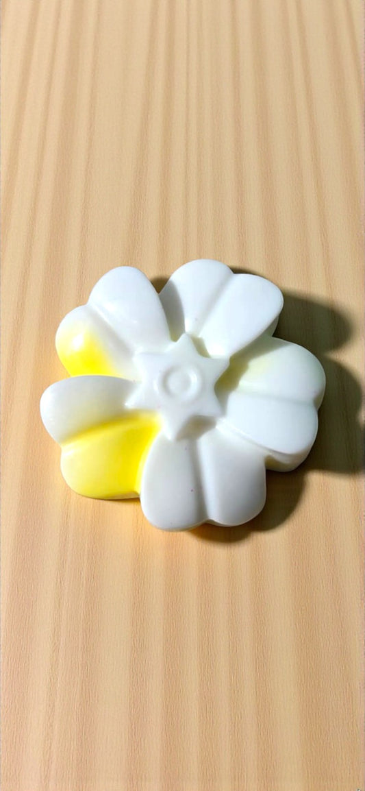 Rosehip Oil & Calendula